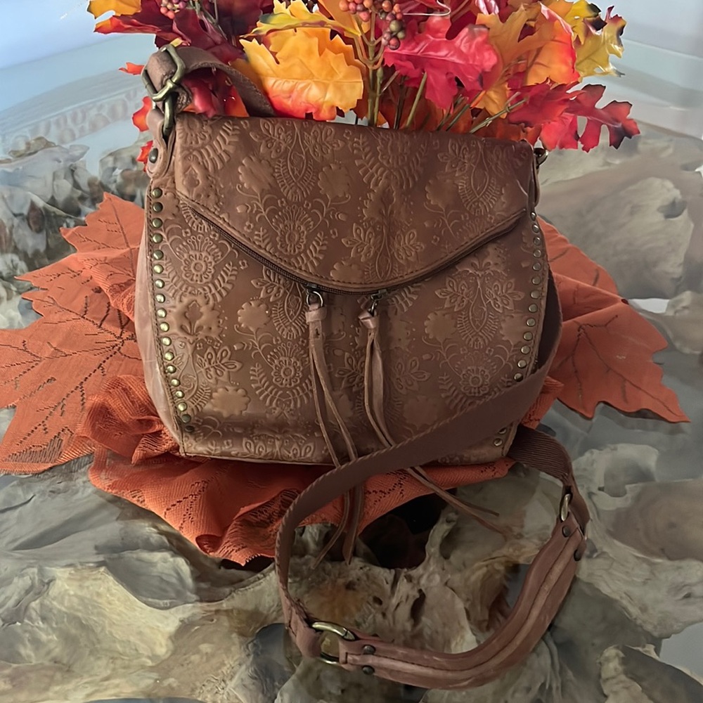 The Sak brown leather messenger crossbody bag
